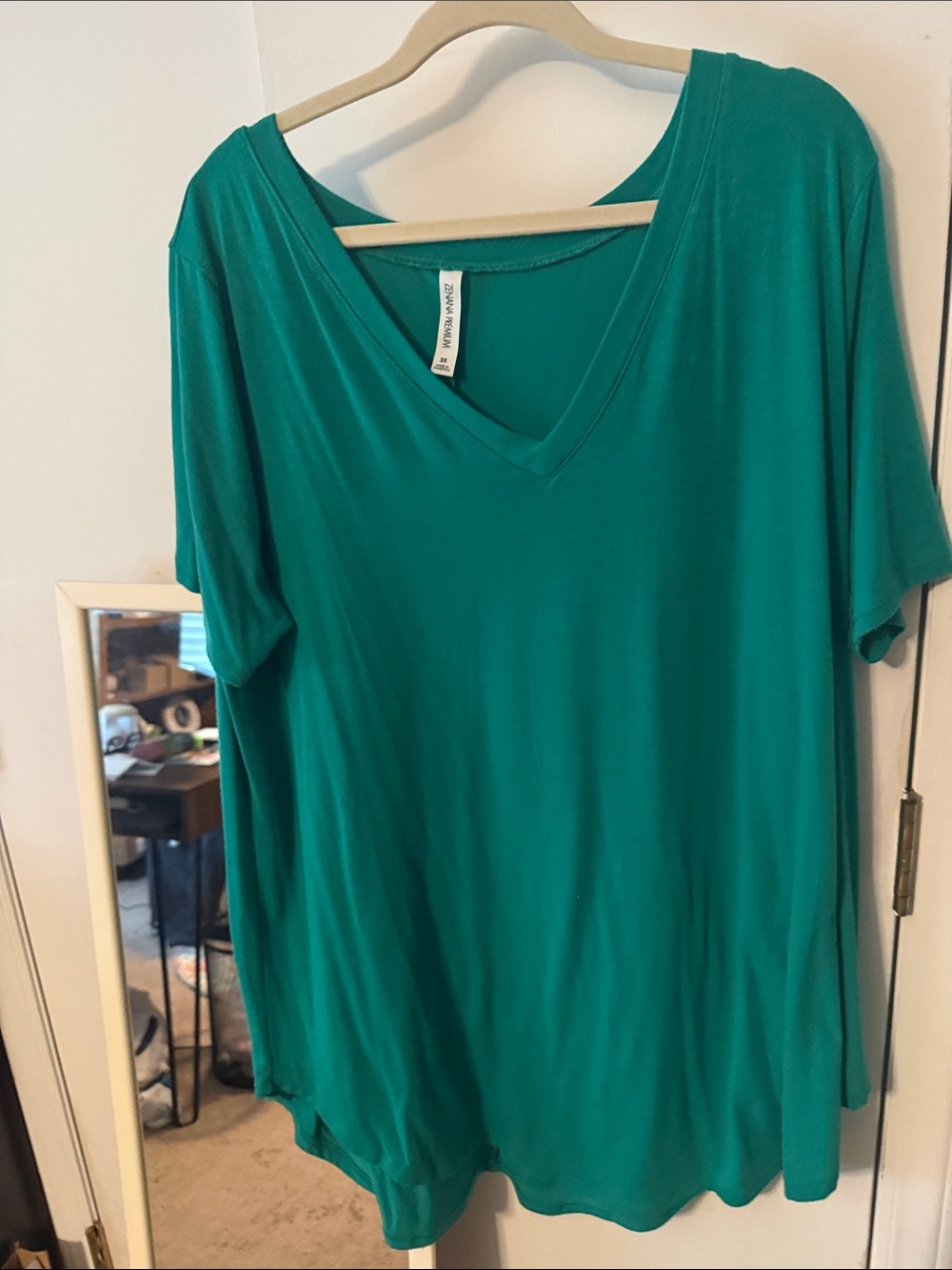 Zenana Outfitters Teal V-Neck Short Sleeve Top